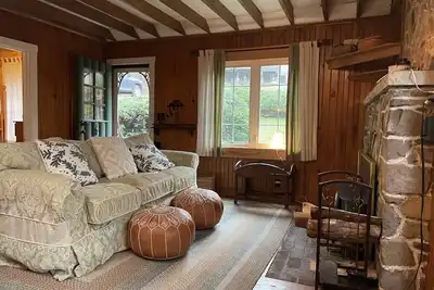 Image de Charming 3 Bedroom, 2 Bath Cottage on Lake Mokoma