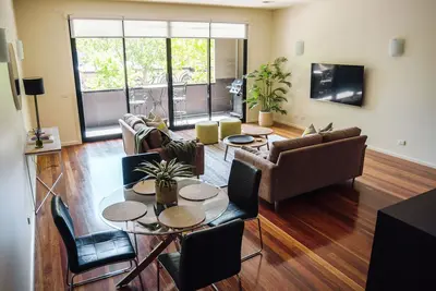 Image de Spacious, modern apartment right in the Bendigo Cbd