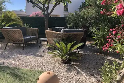 Image de Villa moderne, bord de mer - 300 m de la plage.