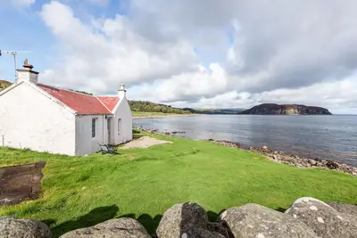 Image de Secluded beachside cottage in stunning location beside Campbeltown Loch