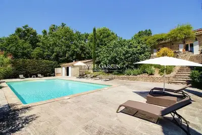 Image de Mas à louer à Lourmarin, un havre de paix aux confins du Luberon sud