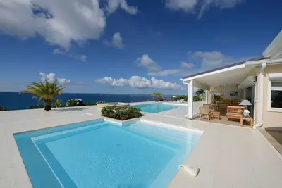Image de Chef included by Fantasia Villas: Villa Dreamin Blue
