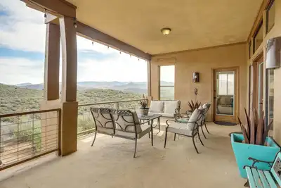 Image de Mountain Views & Grill Space: Adobe Arizona Home
