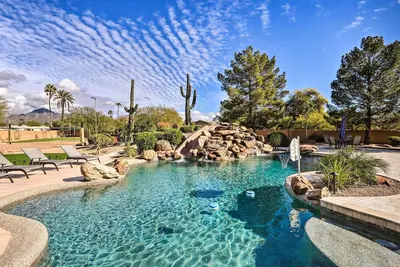 Lavish Estate w/ Sports Court & Home Theater!
