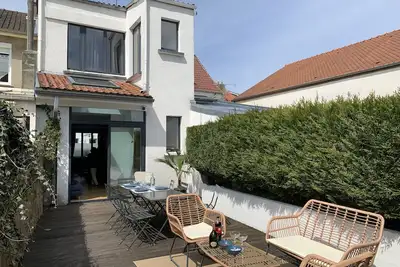Image de Maison chaleureuse 4 chambres, avec grande terrasse, bar et cheminée
