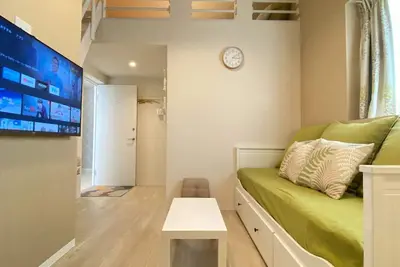 Image de L Natural Newly built Westernstyle building Sh / Osaka Ōsaka