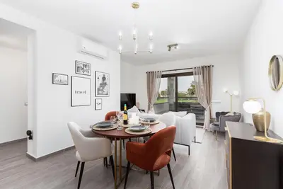 Fantastique appartement de charme situé sur le golf et à proximité de la plage