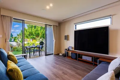 Image de 5 minutes by car to Kouri Island  1 minute walk from the sea Bbq grillLarge Tv 71 sound systemP / Nago Okinawa