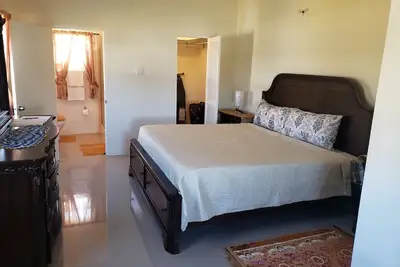 Image de This is a three bedrooms three bathrooms house that is fully furnihsed