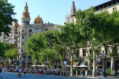 Image de Bleu Ramblas, jusqu'à 9, centre de la ville!