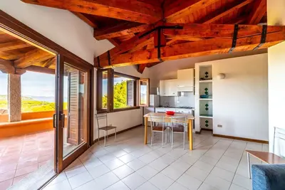 Coda Cavallo Three-room apartment sleeps 6 with Wifi