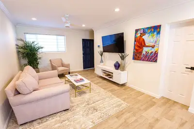 Image de Modern Condo a few steps from sandy beach and resorts