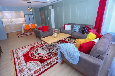 Image de Convenience meets Luxury | 2-Bed/2-Bath+Pool+Gym