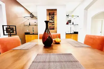 Image de Luxury Home❤️Las Villitas❤️Close to the Mall and Airport ❤️