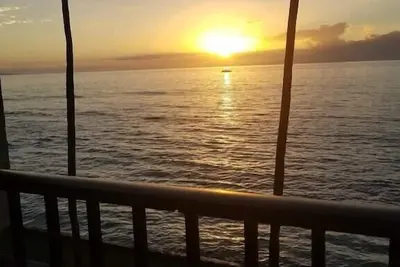Image de Bring the Family 2 Ocean Front Condos on same floor