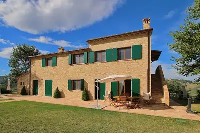 Image de Gîte à Montelabbate avec piscine