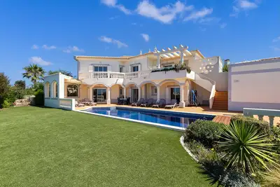 Image de Spacious villa with Private Pool