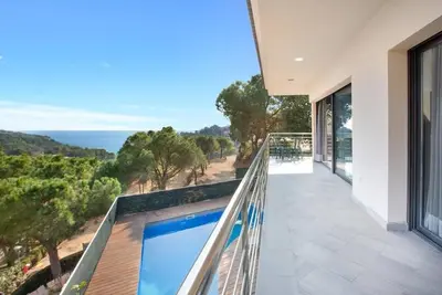 Image de ***Lloret De Mar Villa***4 Bedrooms | Private Pool | Free A/C | Bbq