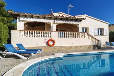 Image de ***Son Bou Villa***3 Bedrooms | Private Pool | Free A/C | Free Wifi | Bbq
