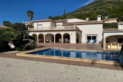 Image de ***Javea Villa*** 5 Bedrooms | Private Pool | Free A/C | Free Wifi | Bbq