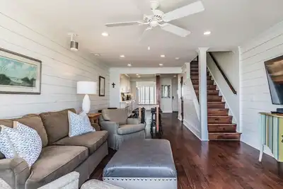 Image de 617 Newhaven - Trois Chambres Villa, Couchages 8