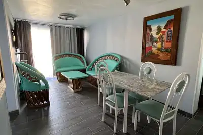 Image de Beautiful family oriented 2 bedroom apartment