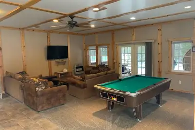Image de 5 bedroom home in Paradise! ! 4 miles from Tahquamenon Falls
