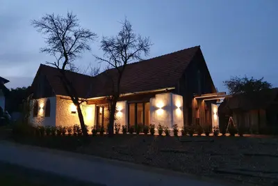 Image de \"Moritz\" in the feel-good oasis on the Trausdorfberg with sauna/whirlpool