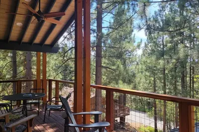 Lake Tahoe Getaway - Minutes to Local Activities, Yet a World Away.