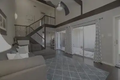 Image de Georgeous Huge 3bdrm Townhome