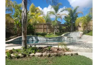 Image de Grander Tradition. Weddings, Wineries Tropical Paradise. Airbnb Superhost