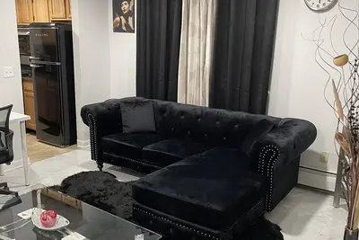 Image de Cozy 1 Bedroom Unit with Free Parking by Jfk, AirTrain, Lga, & Citi Field
