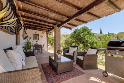 Image de Cottage 'Finca del Rio' avec vue sur la montagne, piscine et Wi-Fi