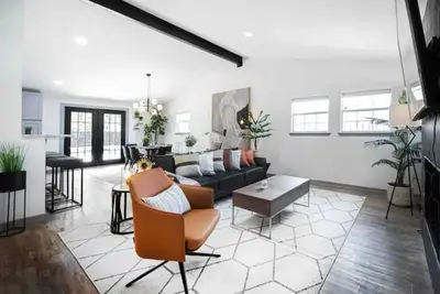 Image de 🏡New|Modern, Family, Traveler Home in Dallas 💕