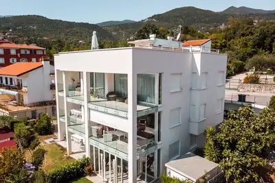 Image de Vacation apartment Mara with rooftop pool Opatija