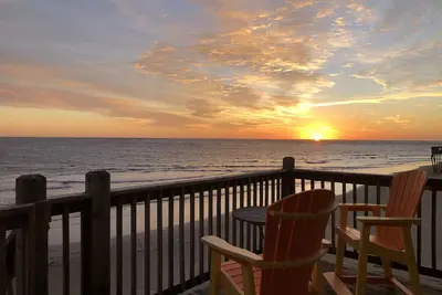 Image de Escape at Treasure Island, On The Beach at San Luis Pass!