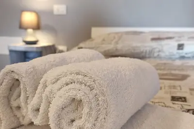 Image de Corte Clocego _ Triple room with private bathroom. Relaxation in the green