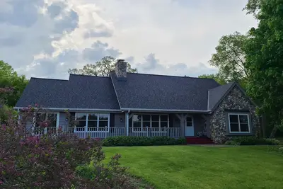 Image de Gathering Table Retreat -Secluded farmhouse with pool & pond