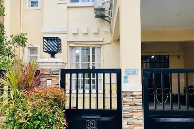Image de **Newly Renovated - 4br Ac, Wifi - Near Alabang