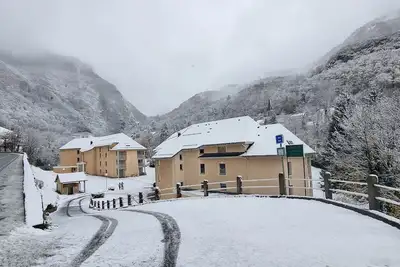 Image de Appartement douillé 30m2 a 2 min des thermes, 5 min du centre ville