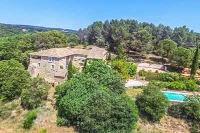 Image de Mas Provence gardoise avec piscine privée - jardin de 3 ha