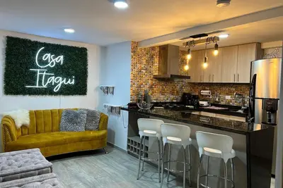 Image de Lovely 2-Br Condo with, balcony, pool and Bbq area