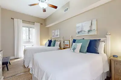 Image de Convenient studio close to beach and pier w/WiFi, shared pool, Ac