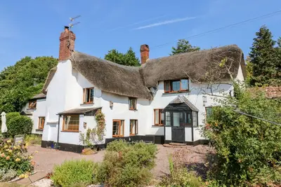 Image de The Thatched Cottage, pet friendly, with hot tub in Crediton
