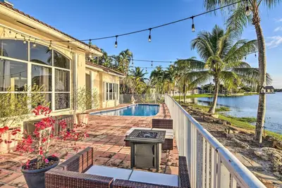 Image de Poolside Paradise w/ Lake Views in Miramar!