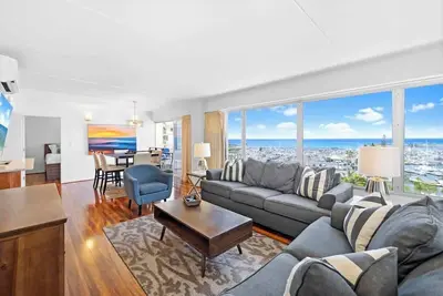 Image de Breathtaking 2br Ocean View near Waikiki Beach