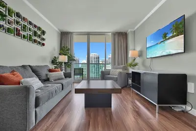 Image de Sf Spectacular Bay View 1 bed 2 baths in Grove