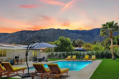 Image de Saltwater Pool & Spa • Mountain Views • BBQFirepit