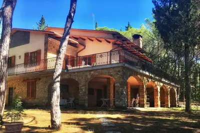 Image de Vintage 70s Home - your place in Tuscany. Holiday Home, Events & Retreats.