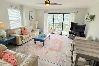 Image de Newly Decorated 3 Bedroom Villa - Golf cart included - 604 Newhaven